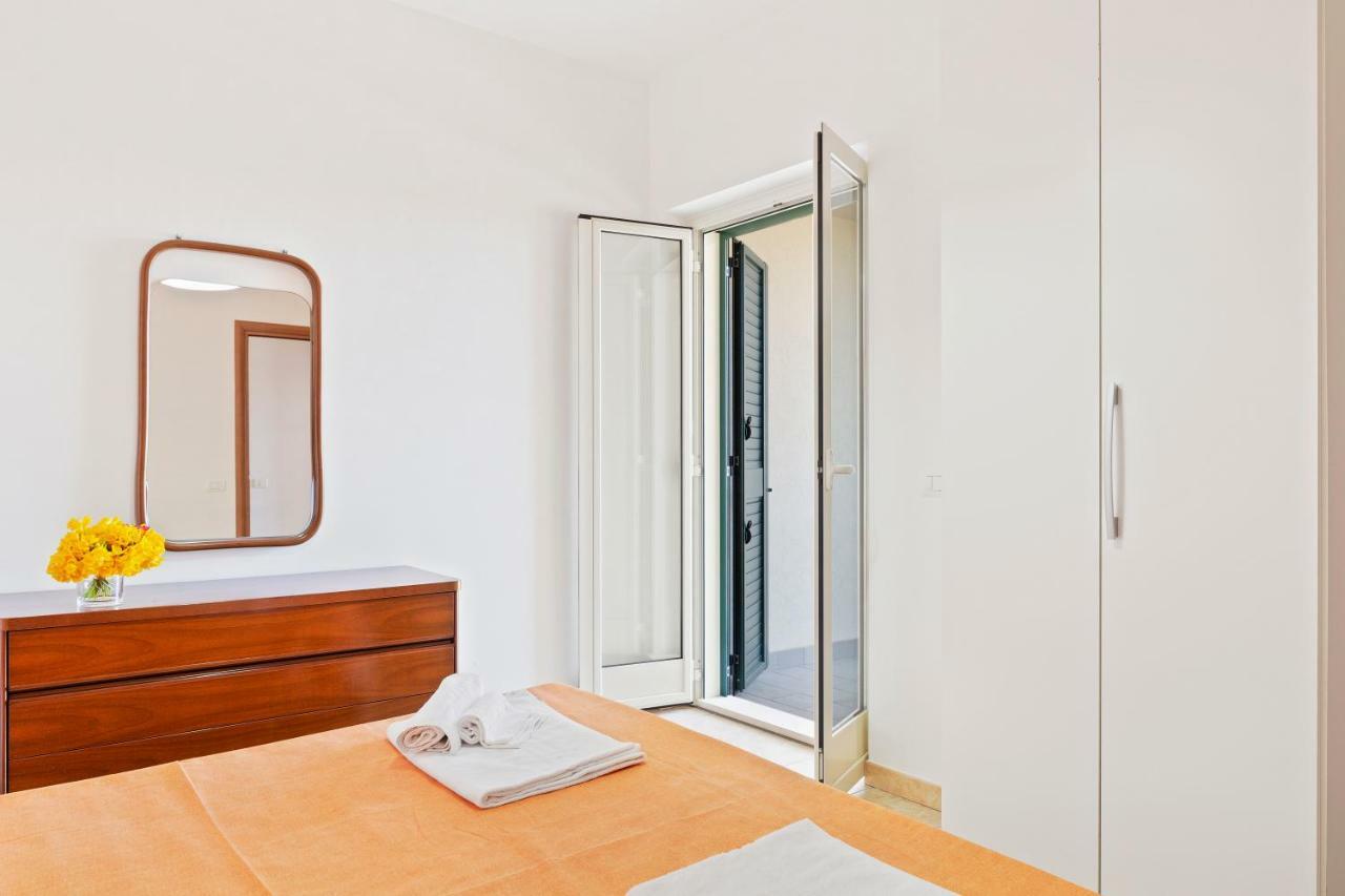 Focallo Seaside Holiday Flat Santa Maria Del Focallo Zewnętrze zdjęcie